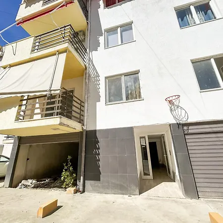 Two Bedrooms Location Apartment