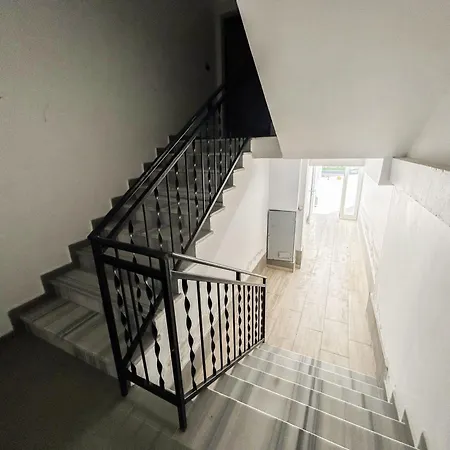 Two Bedrooms Location Apartment