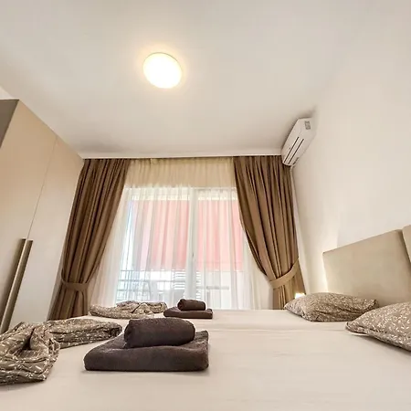 Apartment Two Bedrooms Location *