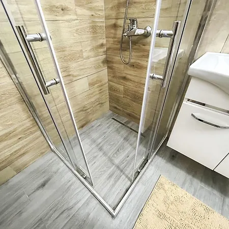 Apartment Two Bedrooms Location Golem (Tirana)